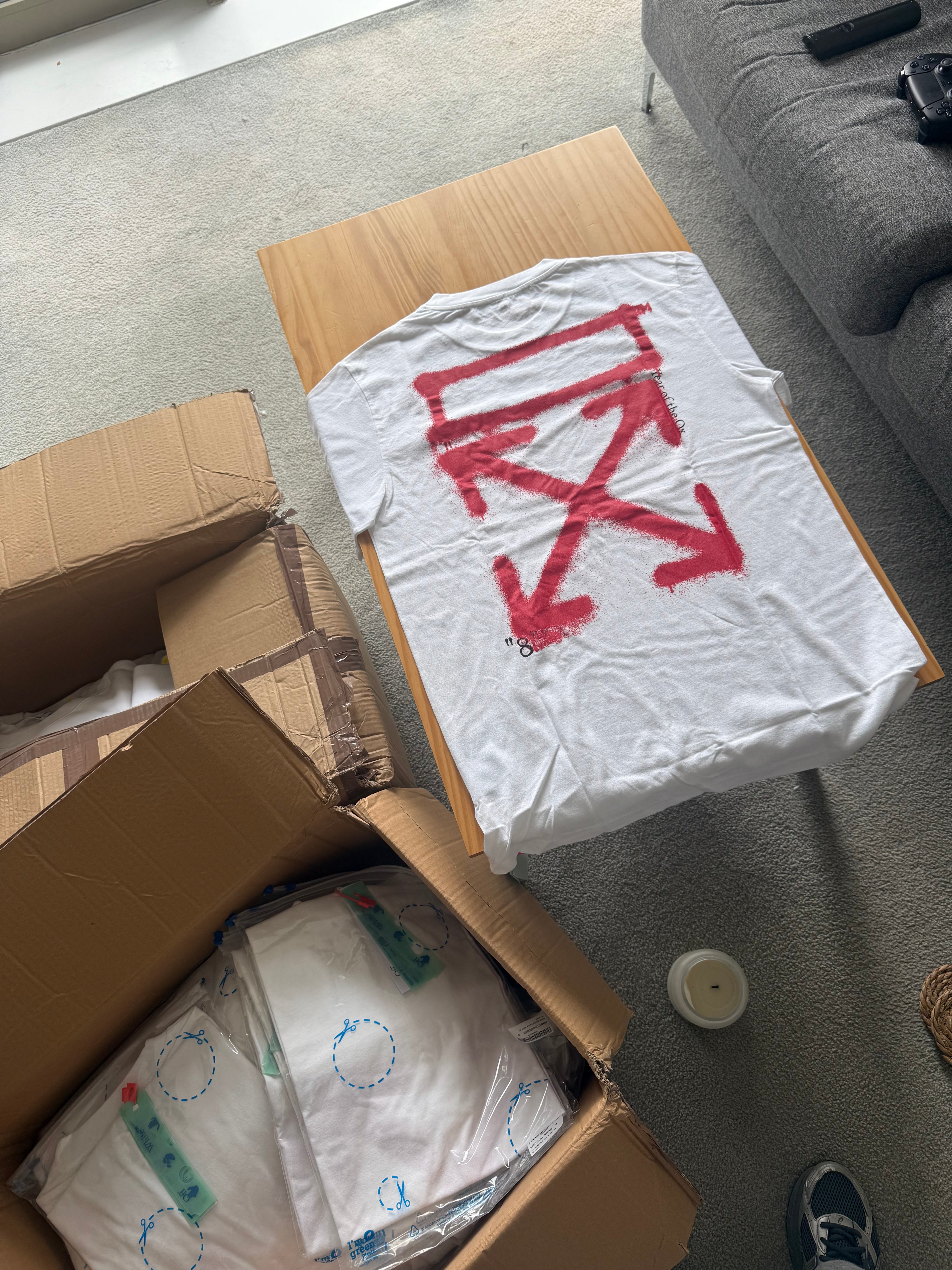 Off White Spray Arrow Logo Tee