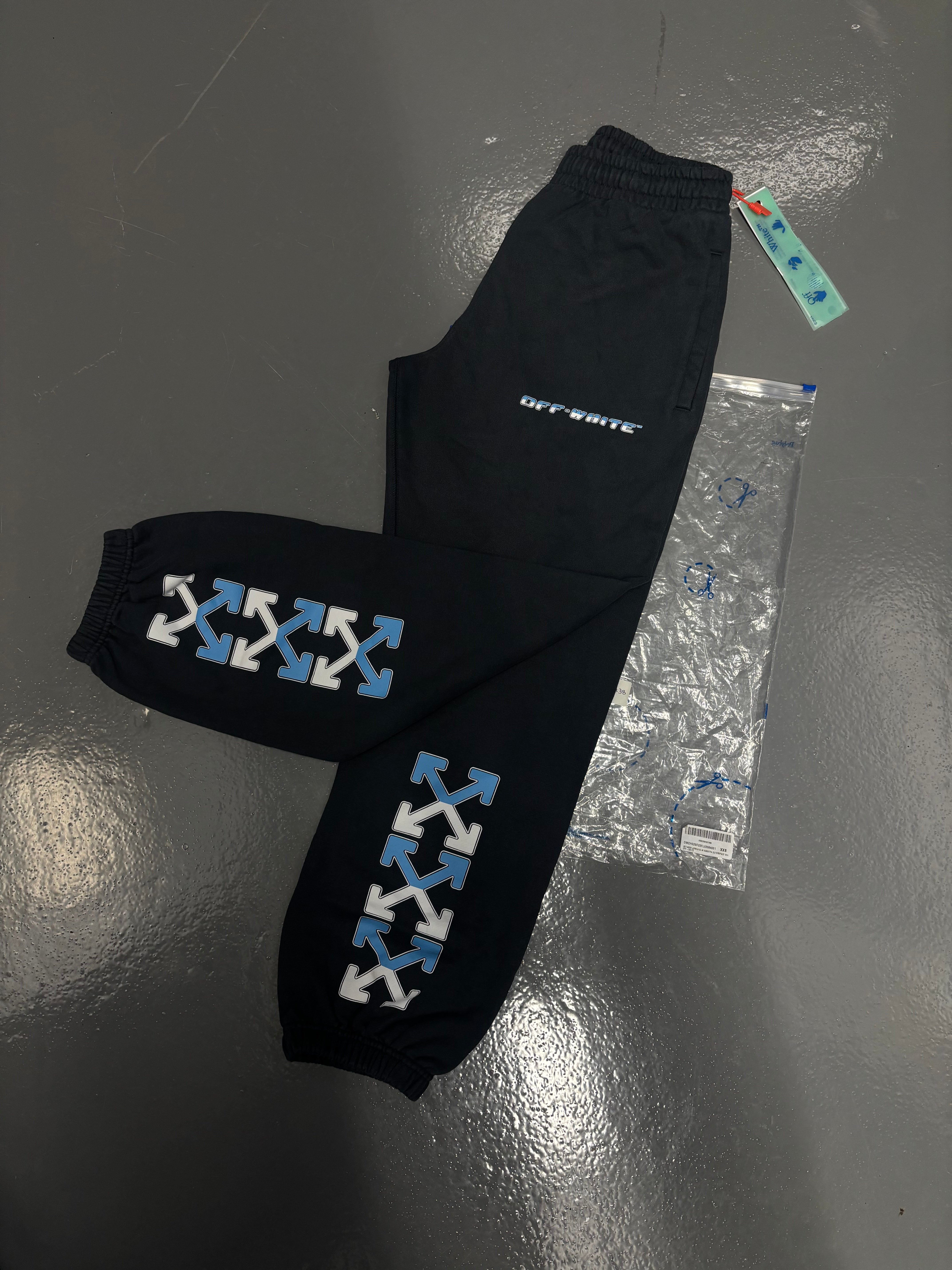 Off White Between Arrow Sweatpants Outer Space