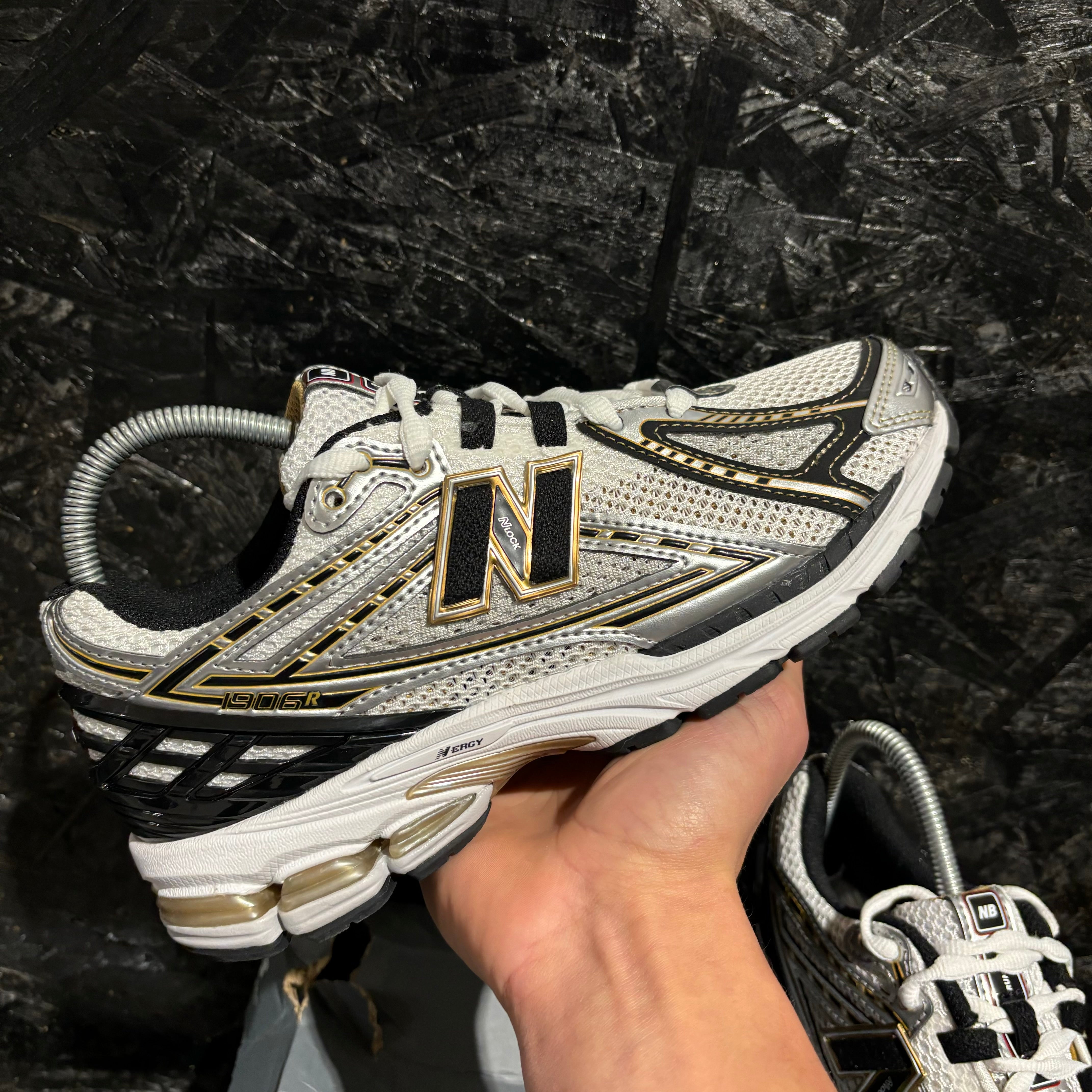 New Balance NBLS 1906r Metallic Gold