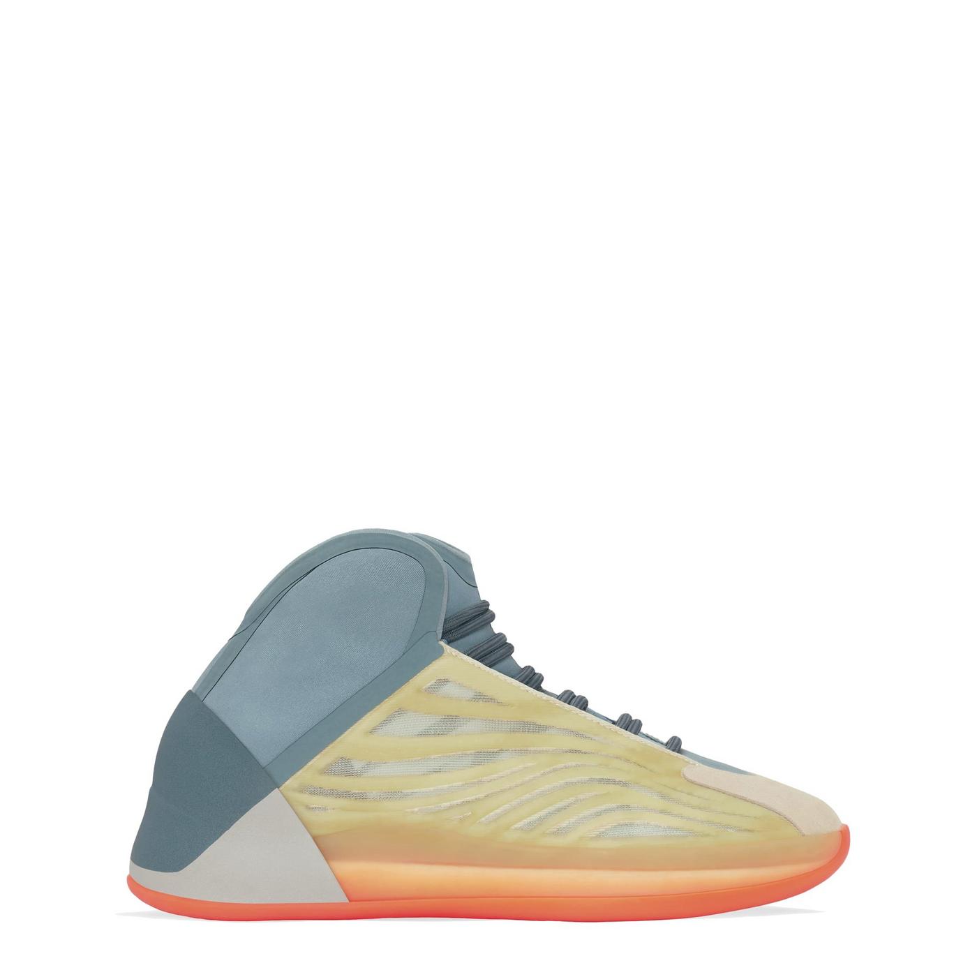 Yeezy QNTM Hi-Res Coral